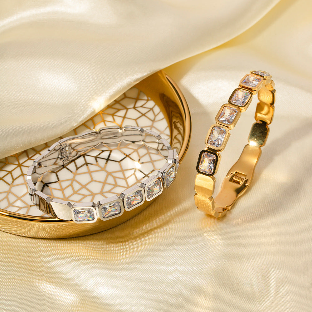 Dewdrop Delight Bracelet